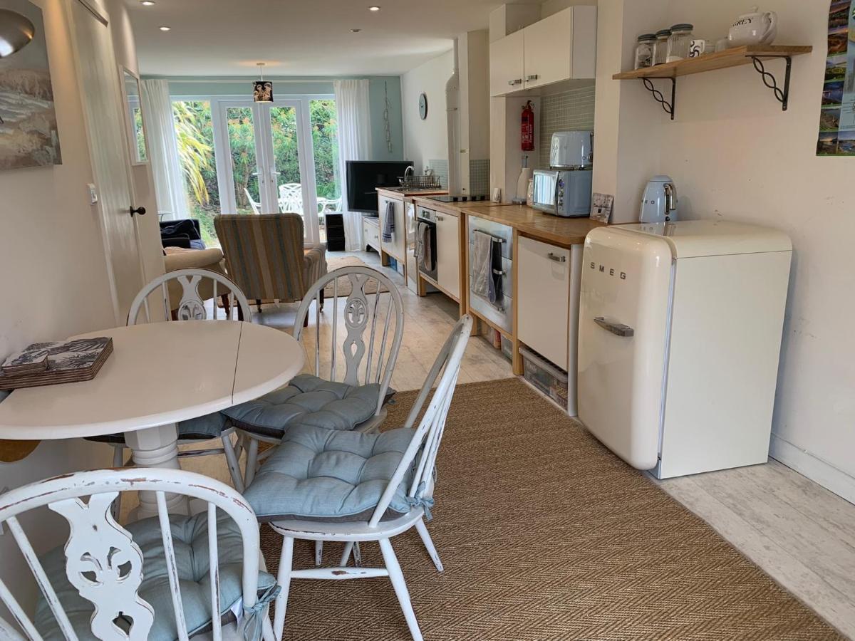 Villa Little Karenza Is The Perfect Cornish Getaway Saint Anthony Exterior foto