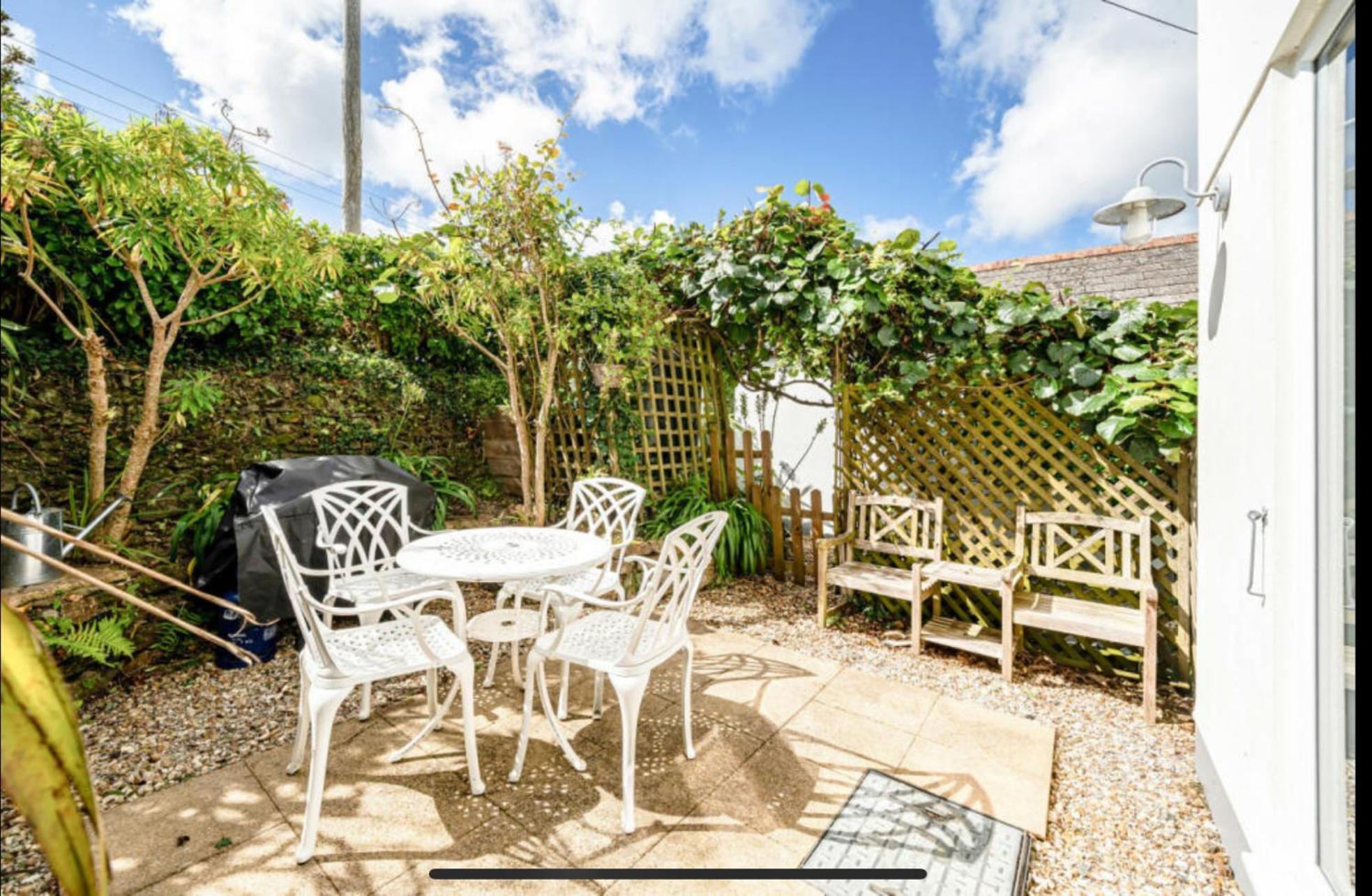Villa Little Karenza Is The Perfect Cornish Getaway Saint Anthony Exterior foto